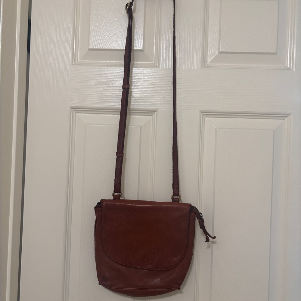 MARTA PONTI Leather Crossbody Bag - Picture 2 of 9